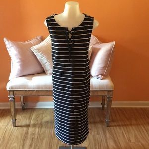 Paraphrase Sleeveless Dress